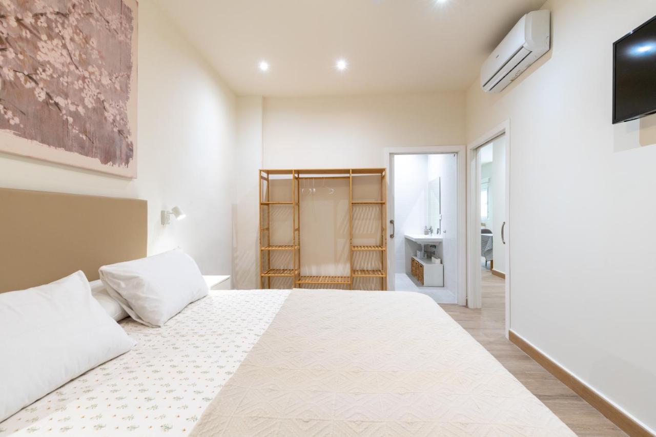 Apartamentos Cervantes 17 Sevilla Eksteriør billede