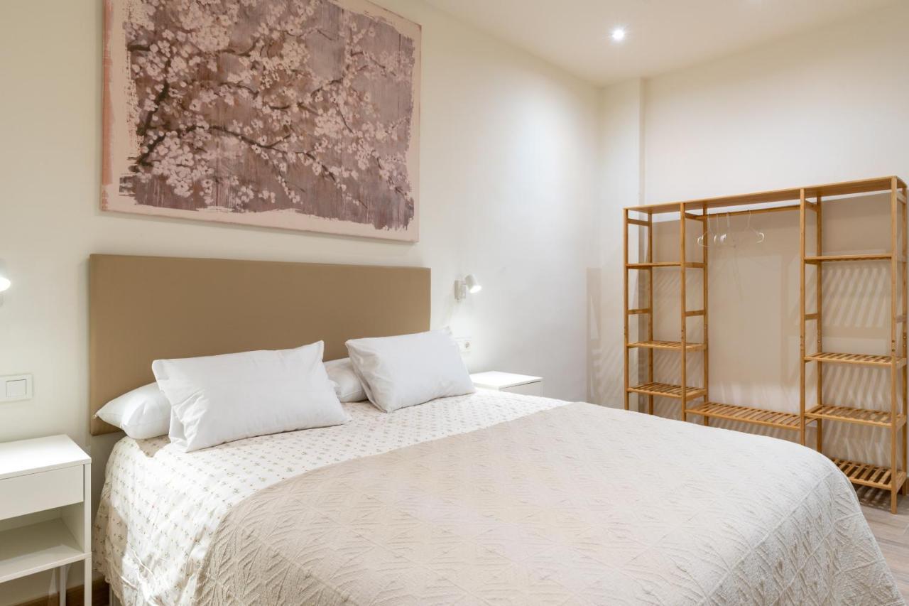 Apartamentos Cervantes 17 Sevilla Eksteriør billede