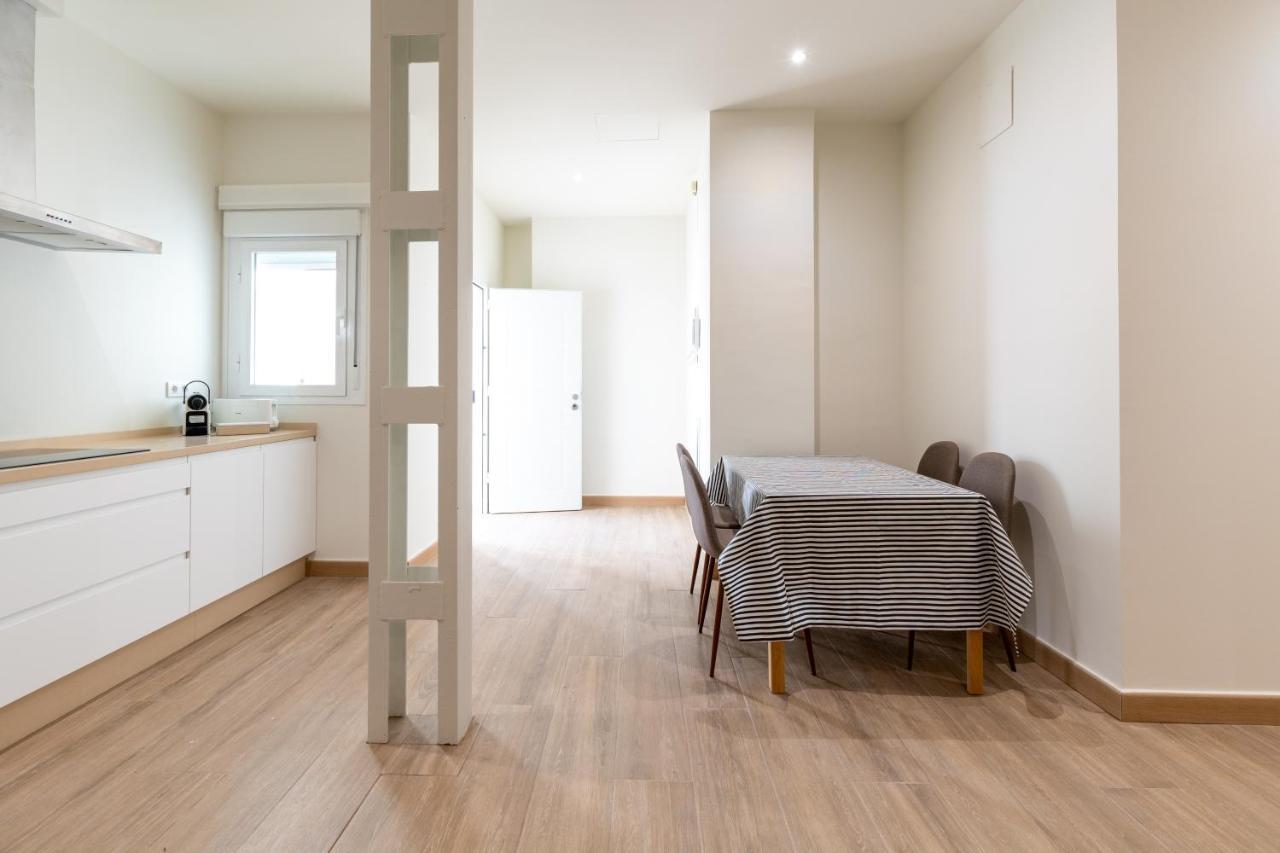 Apartamentos Cervantes 17 Sevilla Eksteriør billede