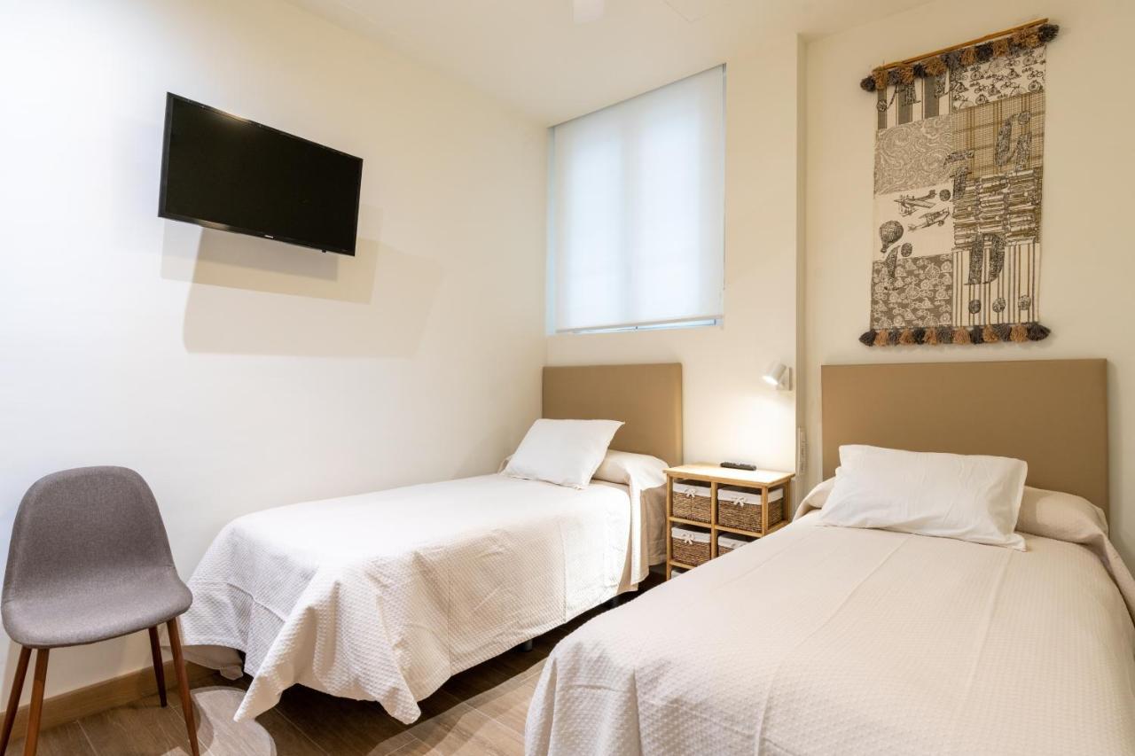 Apartamentos Cervantes 17 Sevilla Eksteriør billede