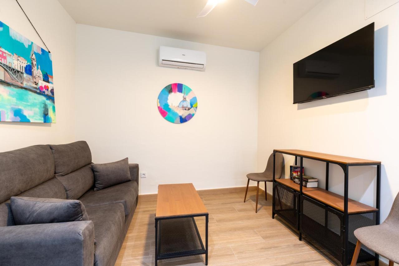 Apartamentos Cervantes 17 Sevilla Eksteriør billede
